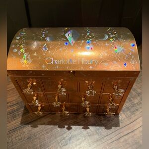 Charlotte Tilbury Treasure Chest Empty